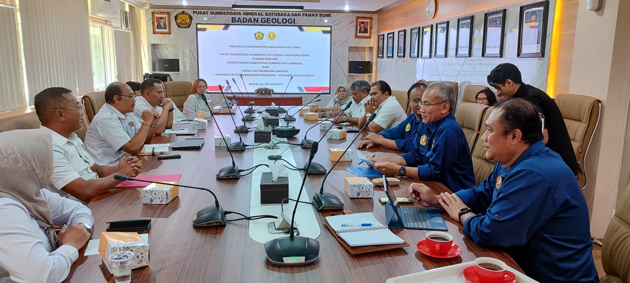 Kegiatan FTM di Badan Geologi Kementerian Energi dan Sumber Daya Mineral Bandung