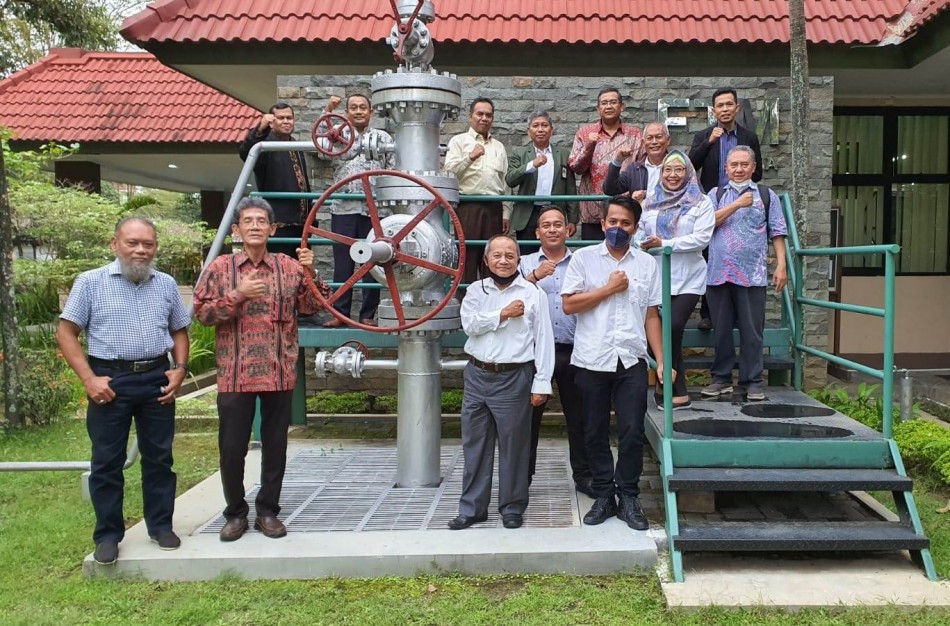 KUNJUNGAN TIM TENAGA AHLI ADVOKASI UU PEMERINTAH ACEH